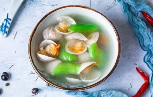 洗蛤蜊时，不要只用盐，教您一招，蛤蜊干净无沙放心吃，很实用