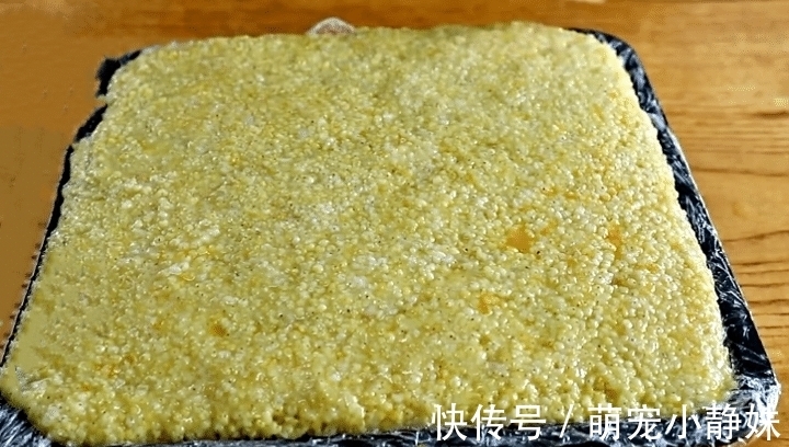大黄米|秋天，别错过这零食，比吃面包强，几块钱做一盘，香甜软糯不粘牙