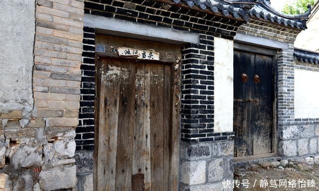 淄川张李村有个清代古建筑王家大院，青砖黛瓦，古色古香