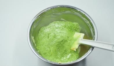 独特|抹茶可可蛋糕,一口可以品尝到两种口味,材料做法简单,味道独特