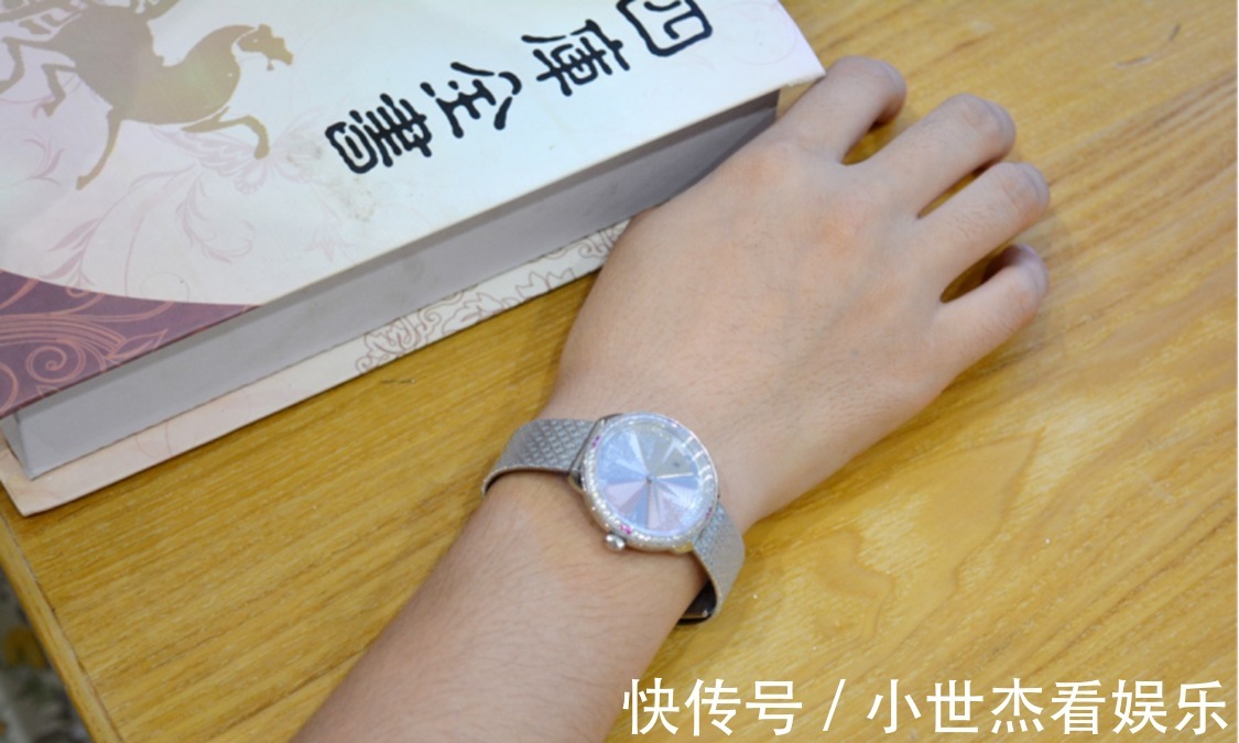 手表|万万没想女友喜欢这种手表,收到货后,果然没选错