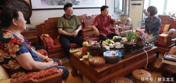 刘纯燕连续31年回婆家过年,婚后不请保姆,却被王宁嫌不做家务