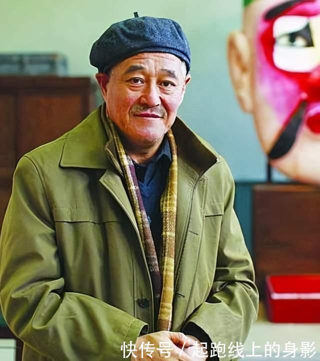 秋冬怎么不露腿也好看打破偏见,学学东北人养生时髦穿搭法