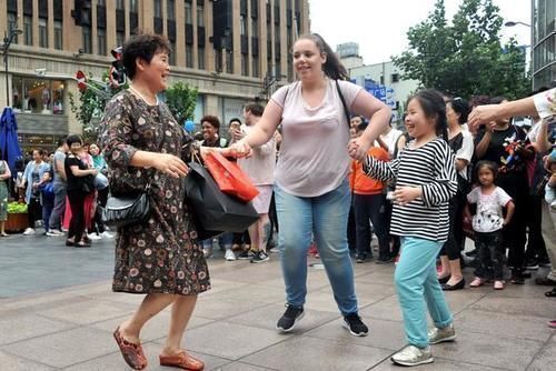 发达国家|德国人来中国旅游，刚出机场就直呼我们被电视里的中国骗了