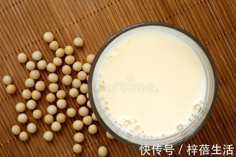 豆浆机|自己打的豆浆总是不香教你一招，口感香浓细腻，比早餐店还好喝