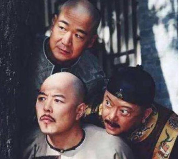 乾隆#乾隆出上联:洞中泉水流不尽,纪晓岚百思不得解,一女子轻松对出