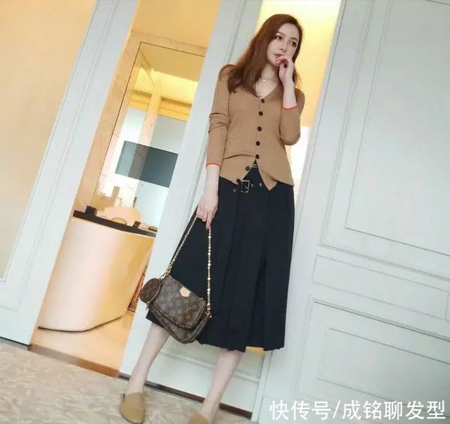 风采|气质女生的裙装搭配！不同裙子不同韵味，用时尚打造别样的女神范