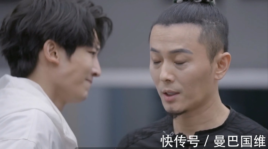 二公|《披哥》体面的淘汰:李云迪笑着离开,他活成了大家没想到的样子