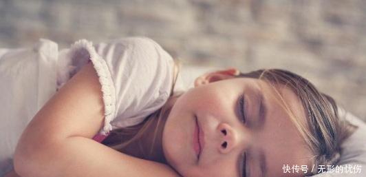 吉利|“睡觉不要头朝西”,因为不吉利不要再迷信,科学告诉你含义