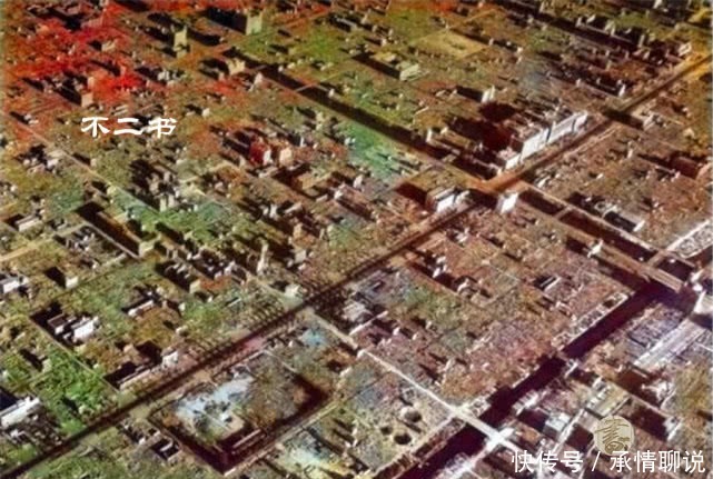 美军大轰炸后|上色老照片：二战东京大轰炸，超二十万人死亡，市区如月球表面