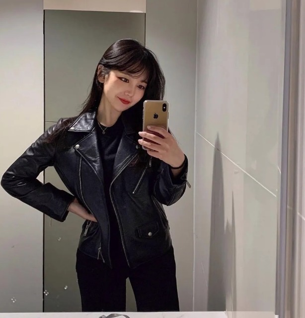 小蛮腰|拥有天使面孔、魔鬼身材的瑜伽小姐姐，堪称人间尤物啊！