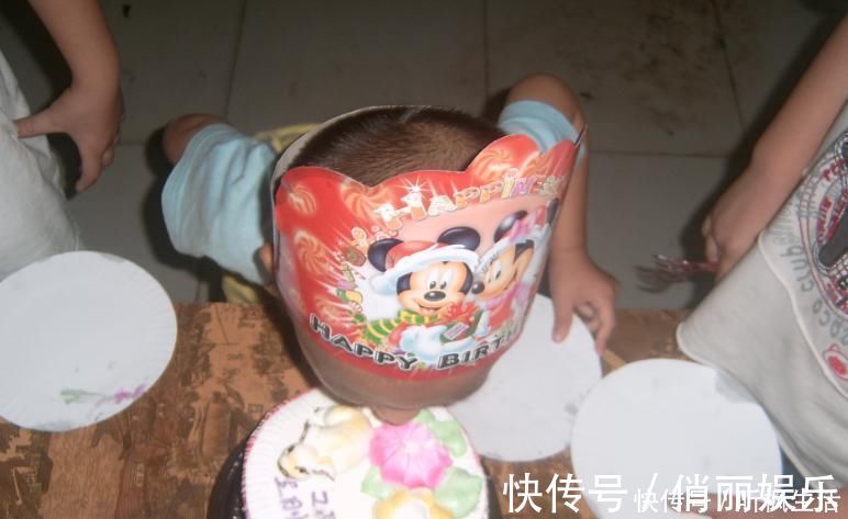 小晨|儿科医生孩子睡前,宁可饿着也不要碰3种食物,让娃积食不长个