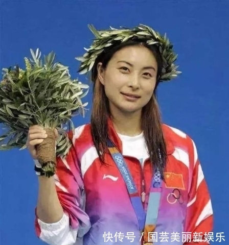 跳水|跳水皇后郭晶晶,退役后每月能拿多少退休金?走下奖台便回归平凡