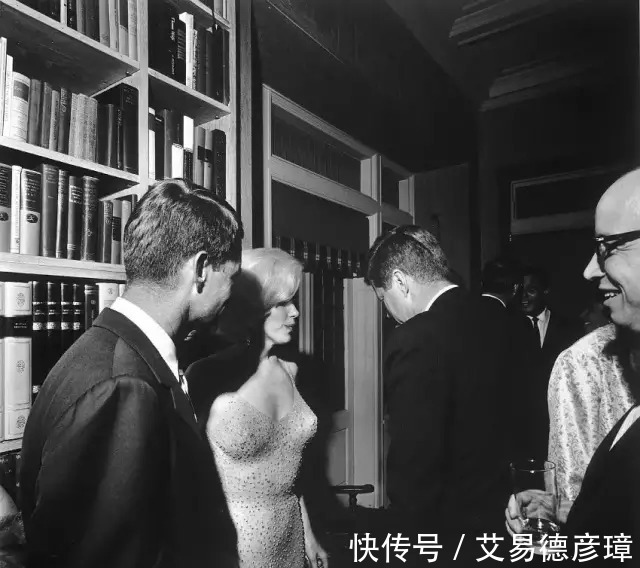 照片|28张你不会在课本里看到的精彩珍贵历史照片