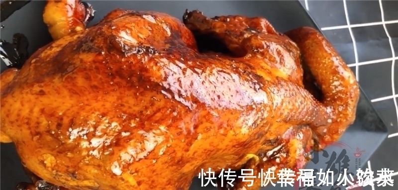 电饭锅|一整只鸡丢进电饭锅, 不用一滴水, 做出来鲜嫩多汁, 超级好吃