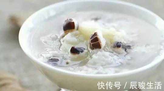 茯苓饼|老人说“一两茯苓,一两金”到底有啥好处养心安神、提高免疫力