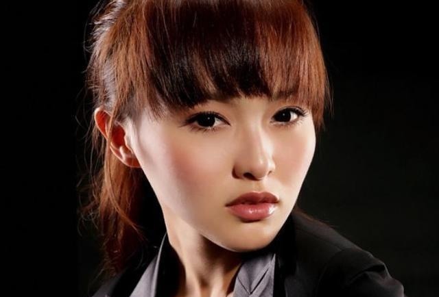 老气 无论多大年纪的女人,都不要轻易尝试这3款发型,显老又土气