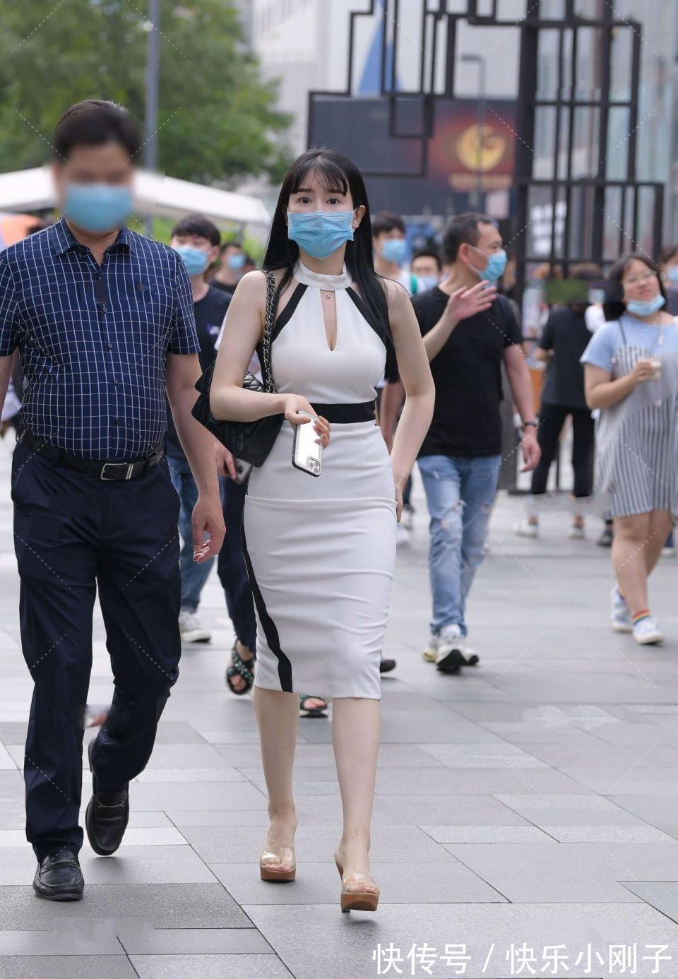 气质美女|非常自信的气质美女！散发出迷人的魅力，显得很有高级感