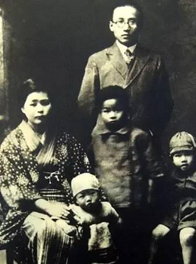 自杀|郭沫若的4个女人:发妻独守68年,一个为改国籍,一对姐妹花自杀