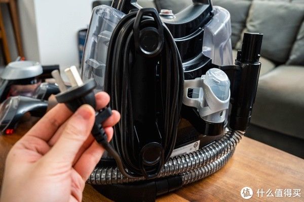 清洁液|GT在家 篇四十五：是否值得买？看必胜二代布艺清洁机能否让地毯、沙发焕然一新？