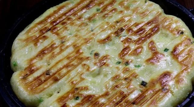 早餐最爱吃这种面食,不用揉面不用擀面,筷子一挑,上桌就分光