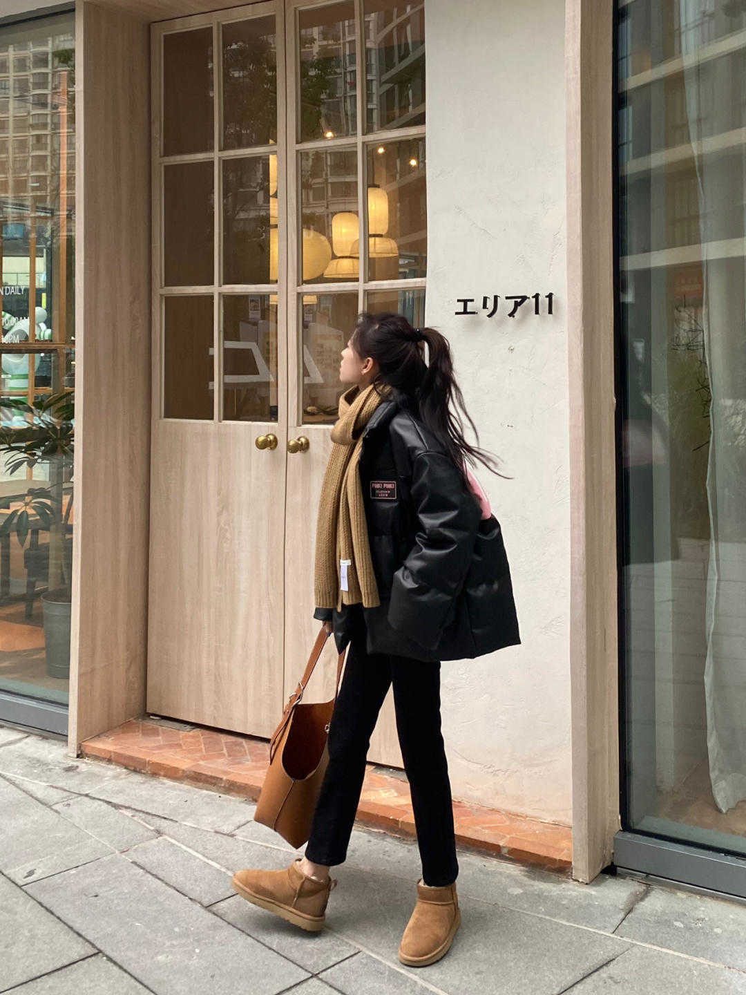 牛仔裤 入冬后,加绒裤又火了,贴身暖和又舒适,保暖又有气质