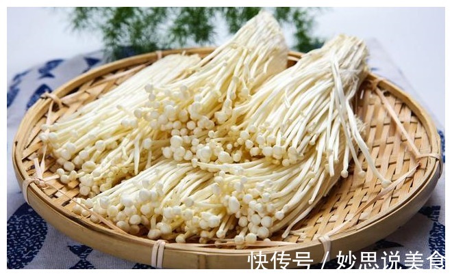 买金针菇，是选白色的还是黄色的老农民告诉你，别再买错了