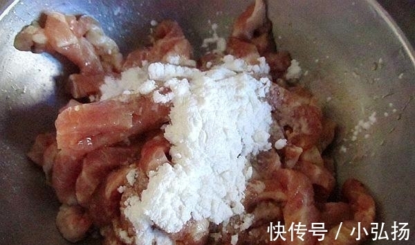 鸡枞菌|有钱就买这菜,300元多1斤,比松茸还贵,味香甜脆嫩,超滋补