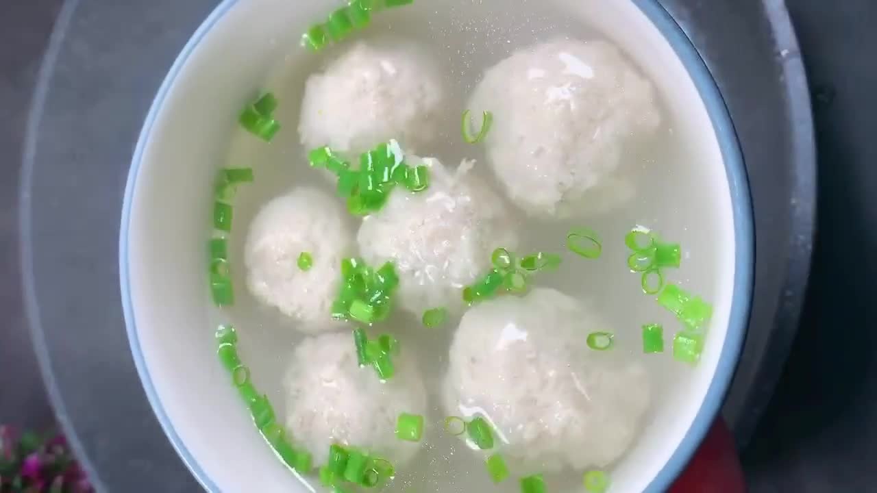 肉丸子|做肉丸子时,加一样“原料”,软嫩Q弹营养美味