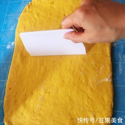 肚子里有料的金瓜吐司面包,就如腹有诗书气自华的你