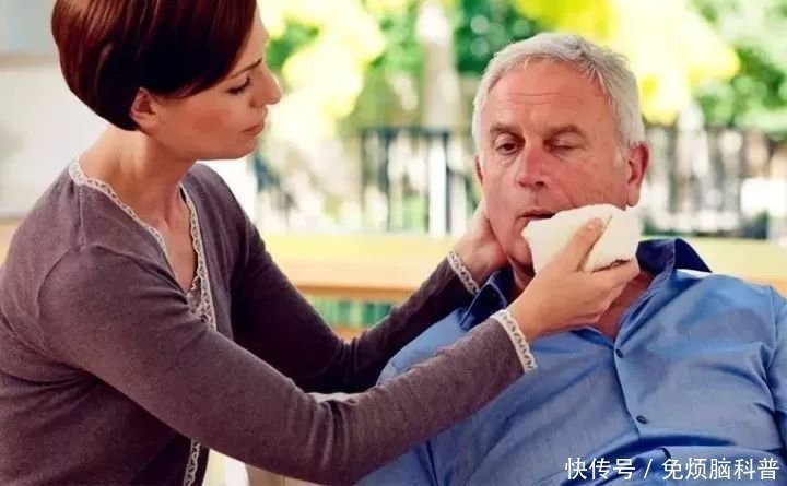 日常生活中|叶酸除对女性备孕有益外，还能预防老人中风，这几种食物含量高