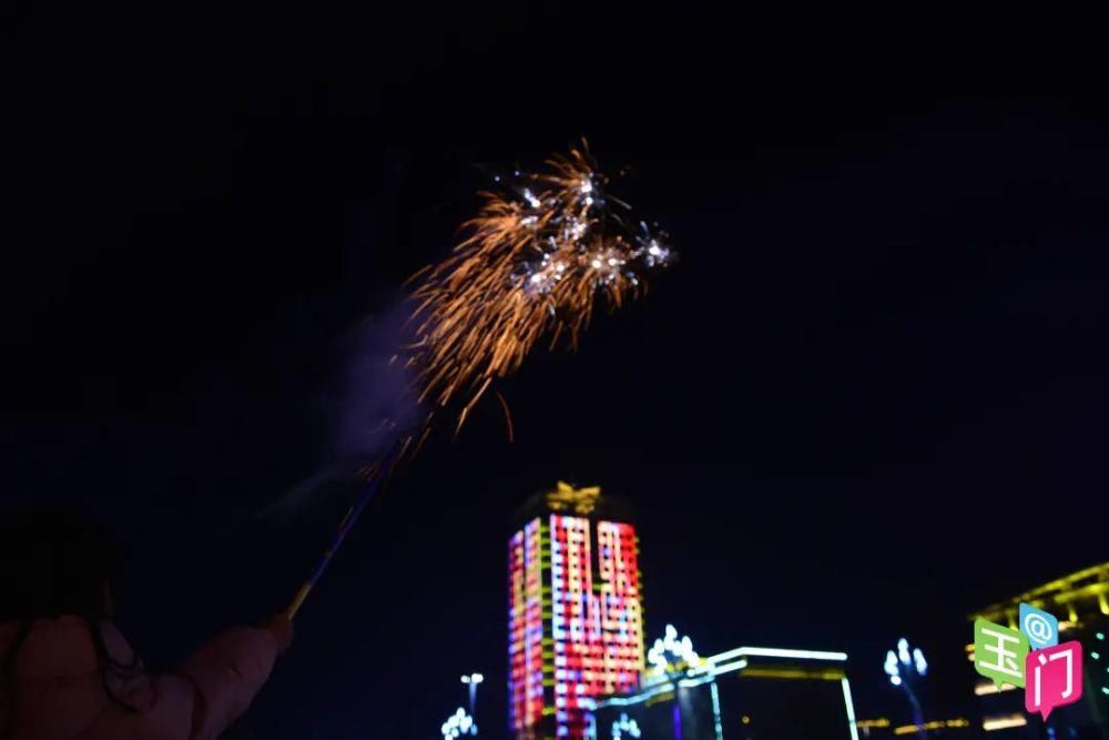 贝壳|玉门灯展高清大图，美翻啦~