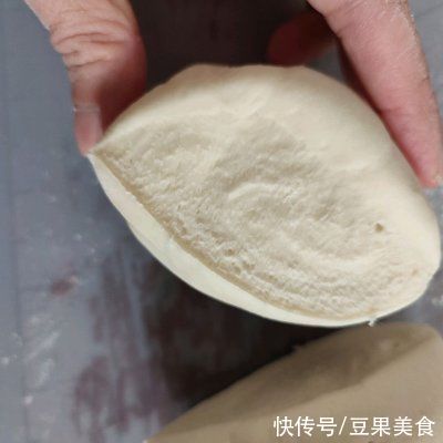 松软美味｜香菇猪肉包子，全家都爱吃！方便又好做