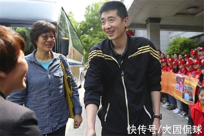 女排|郎平认可年轻教练，沈琼接任中国女排主帅众望所归，原因有两点