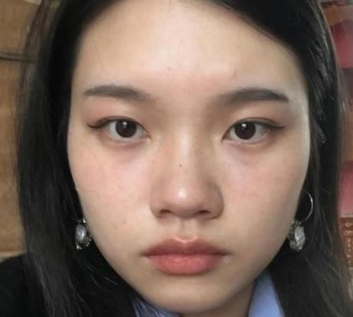 面部|有效化妆与无效化妆的区别!一般这几个步骤是关键,难怪你不好看