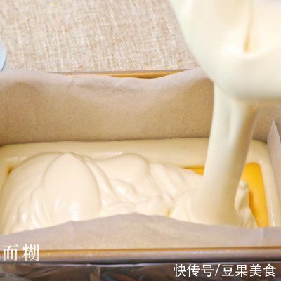 芝士蛋糕|真能Duang~的网红爆款古早蛋糕!口感弹嫩还有流心芝士?