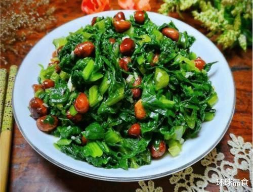 油炸花生米|花生米和它是绝配,简单拌一拌,美味下饭,营养极高,不懂太可惜