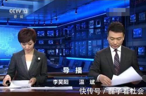 为啥《新闻联播》的结尾,总会播放整理稿子的画面?又长见识了!