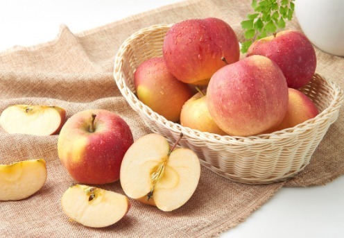 食用禁忌|人倒下的不是病,而是无知!吃完苹果切莫碰此物,很多人不清楚!