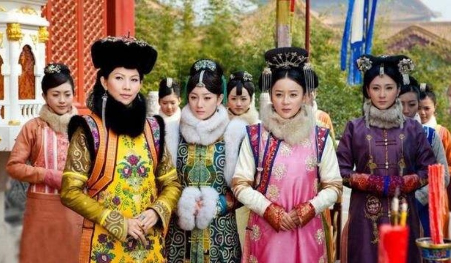 留下|她是孝庄亲侄女,进宫就封皇后,却挺着大肚被废,留下一百年谜团