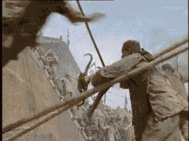 |搞笑GIF:晚上女神突然发了一张图过来 她是不是在暗示我什么