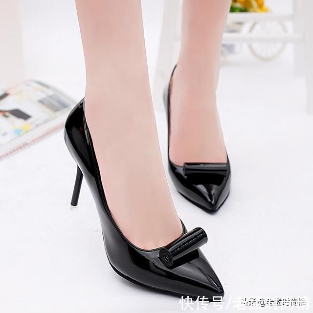 女人味|想要更多的气质，多点女人味，还得靠尖头高跟鞋