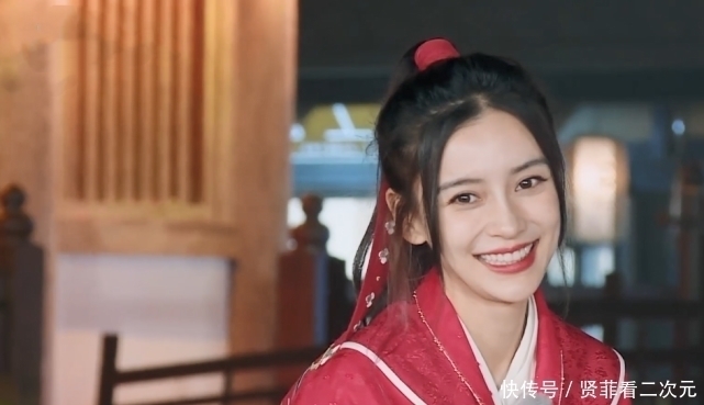 奔跑吧迎来老MC返场，刚来就遭baby针对，还被蔡徐坤抢风头