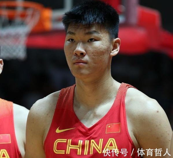 中國男籃|20分10板5助!男籃新星展現CBA頂級內線的實力,得到主教練盛贊