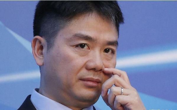 张奇|京东第一个员工,16岁就跟随刘强东摆地摊,如今咋样了