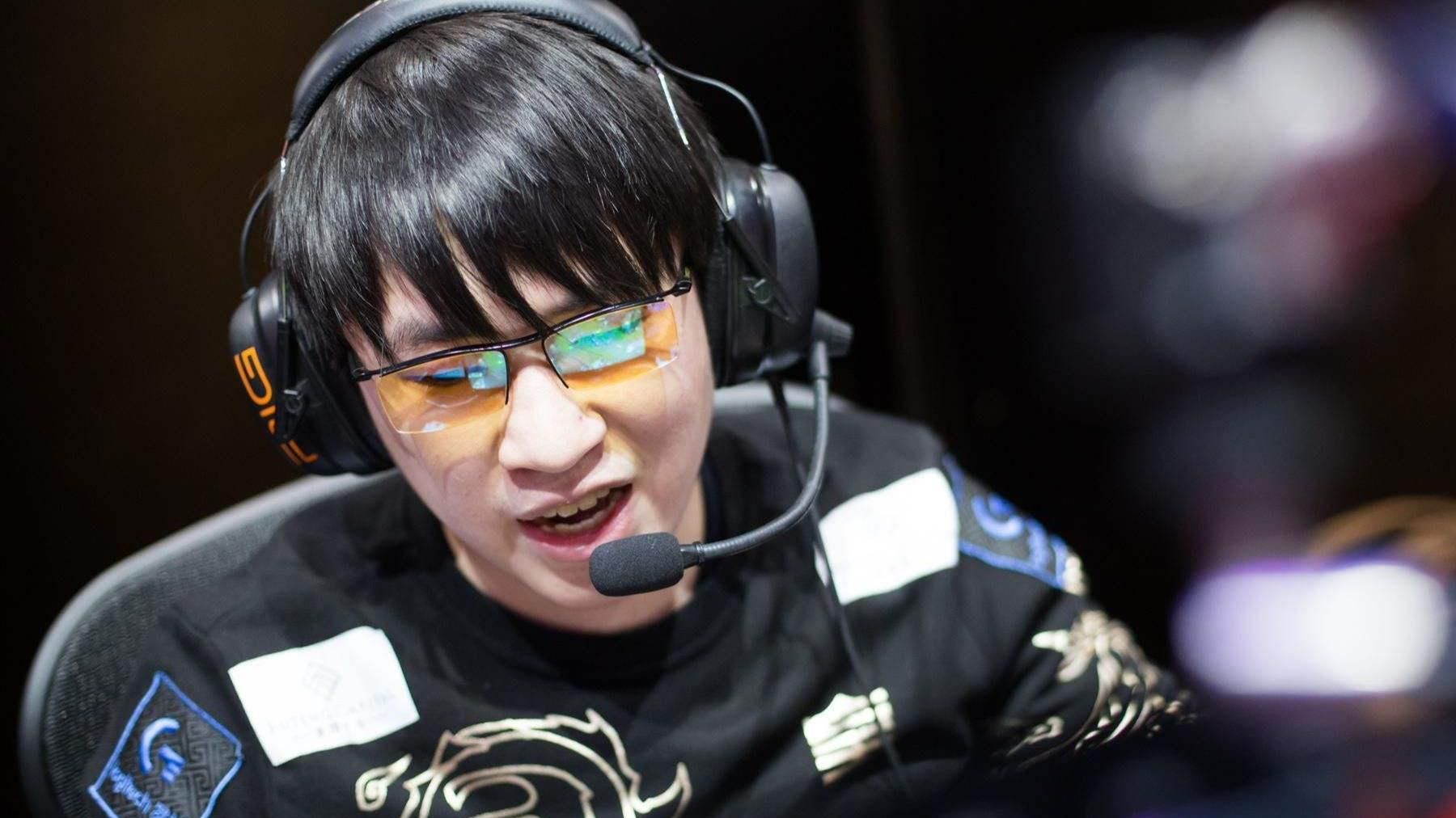 不敌|RNG一比二不敌VG,决胜局换人太迷惑,中辅没上原形毕露?