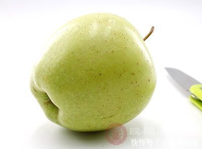 预防|苹果的功效多多吃苹果可以预防这种疾病