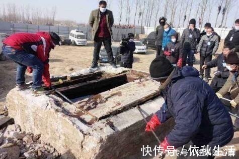 盗墓贼&古墓被严重盗掘,尸骨都拖了出来,大批国宝却躲过一劫!