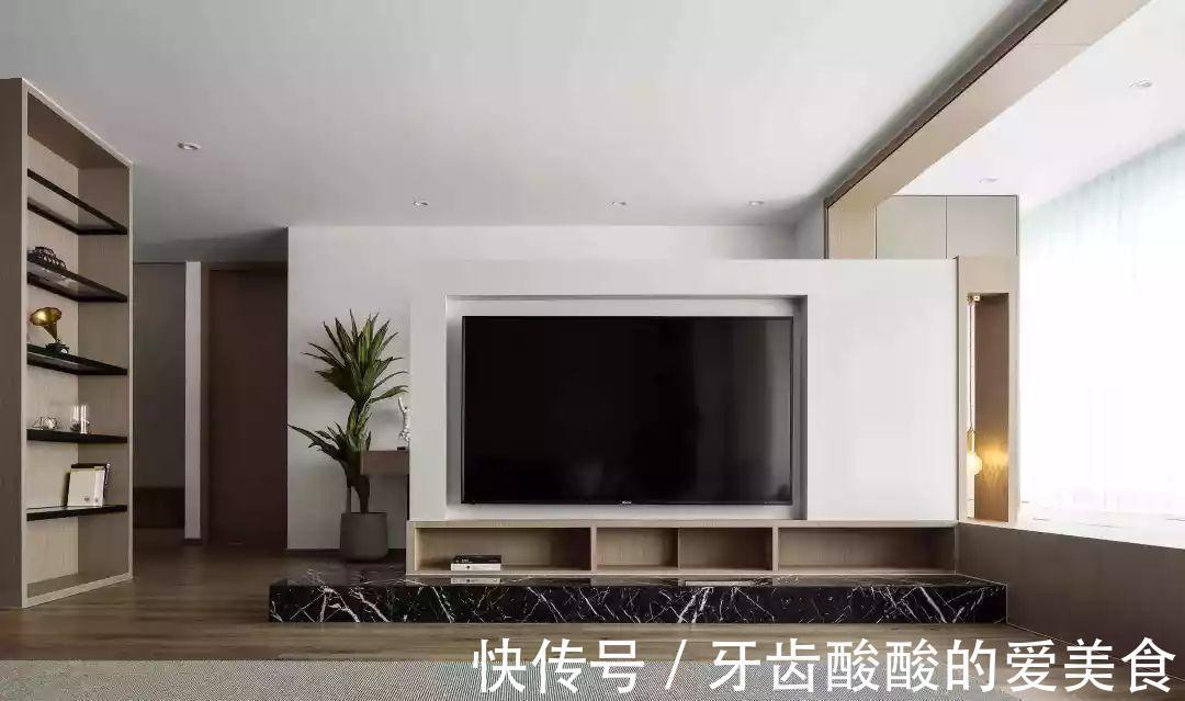简约|150㎡现代简约,客厅太宽敞,装个矮墙电视墙,隔出一个办公房