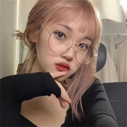 戴眼镜|脸上有这几种特点的女生,戴眼镜很降低颜值,你中了吗